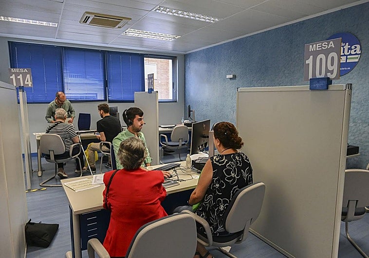 No confirmes el borrador: hay deducciones que Hacienda 'olvida' y valen hasta 2.000 euros