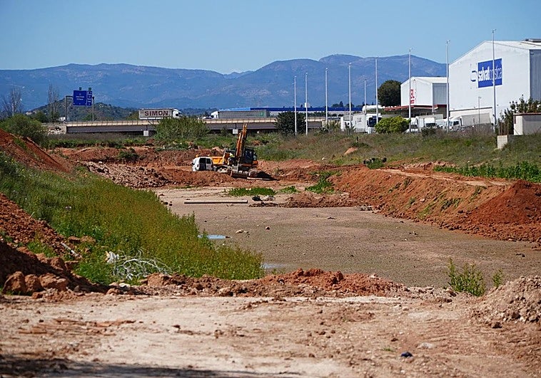 La CHJ amplía la capacidad de caudal en los barrancos desde Chiva hasta la Albufera
