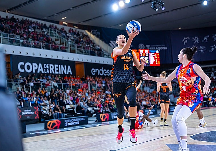 Raquel Carrera jugará en la WNBA con las New York Liberty