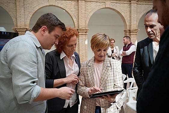 El vecindario de Enguera podrá reservar online la Casa de la Cultura y abrir la puerta mediante un código QR