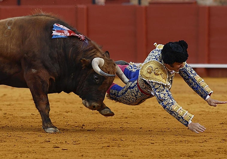Morante, herido de mucha gravedad en Sevilla