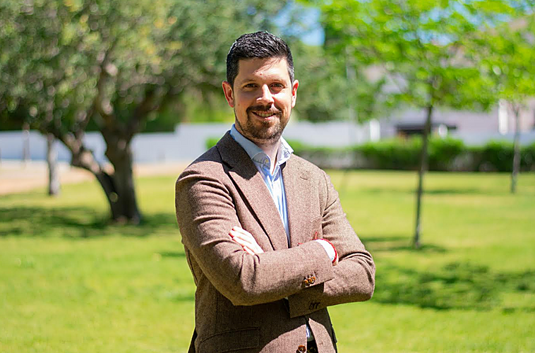 Abel Martí, alcalde de La Pobla de Vallbona: «El PP va a seguir gestionando este ayuntamiento con orden y estabilidad»