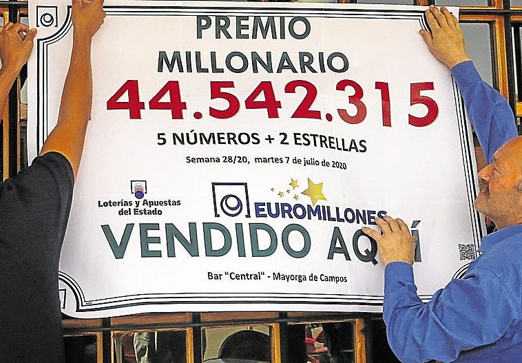 Euromillones reparte su bote de 145.000.000 euros entre tres acertantes este martes