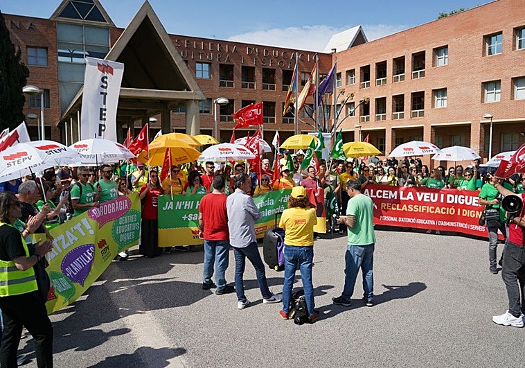 24.000 alumnos valencianos de 2º de Bachillerato, en vilo ante la convocatoria de huelga indefinida