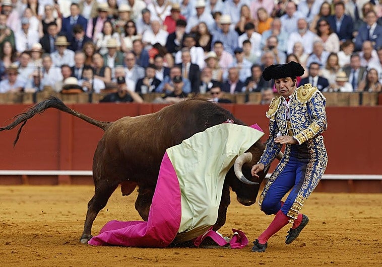 Incertidumbre sobre las consecuencias de la cornada de Morante