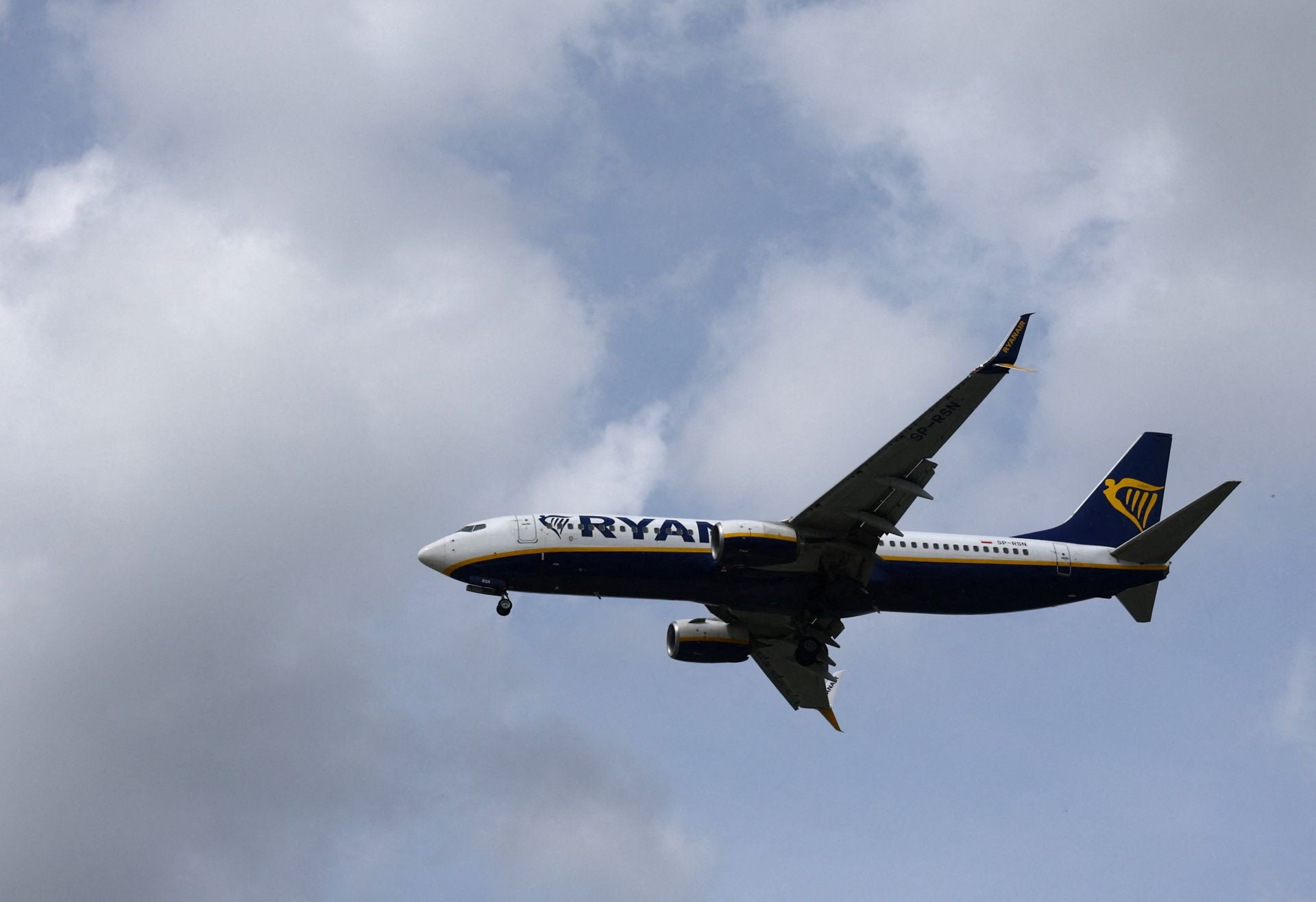 Ryanair cambia los tiempos de facturación y endurece su política de equipajes