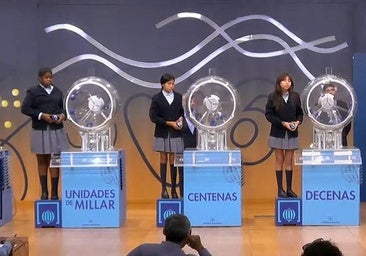 La Lotería Nacional deja el primer premio en un número redondo y el segundo íntegro en el centro de Valencia