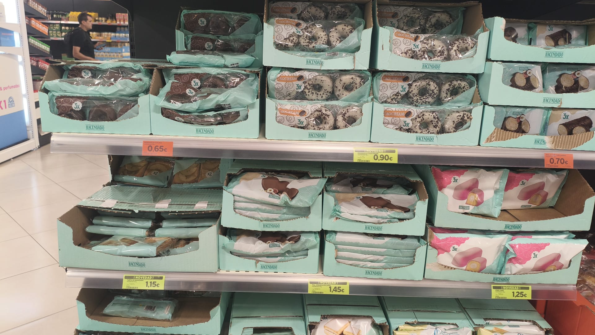 Mercadona estrena su nueva bollería en la tienda laboratorio de Valencia