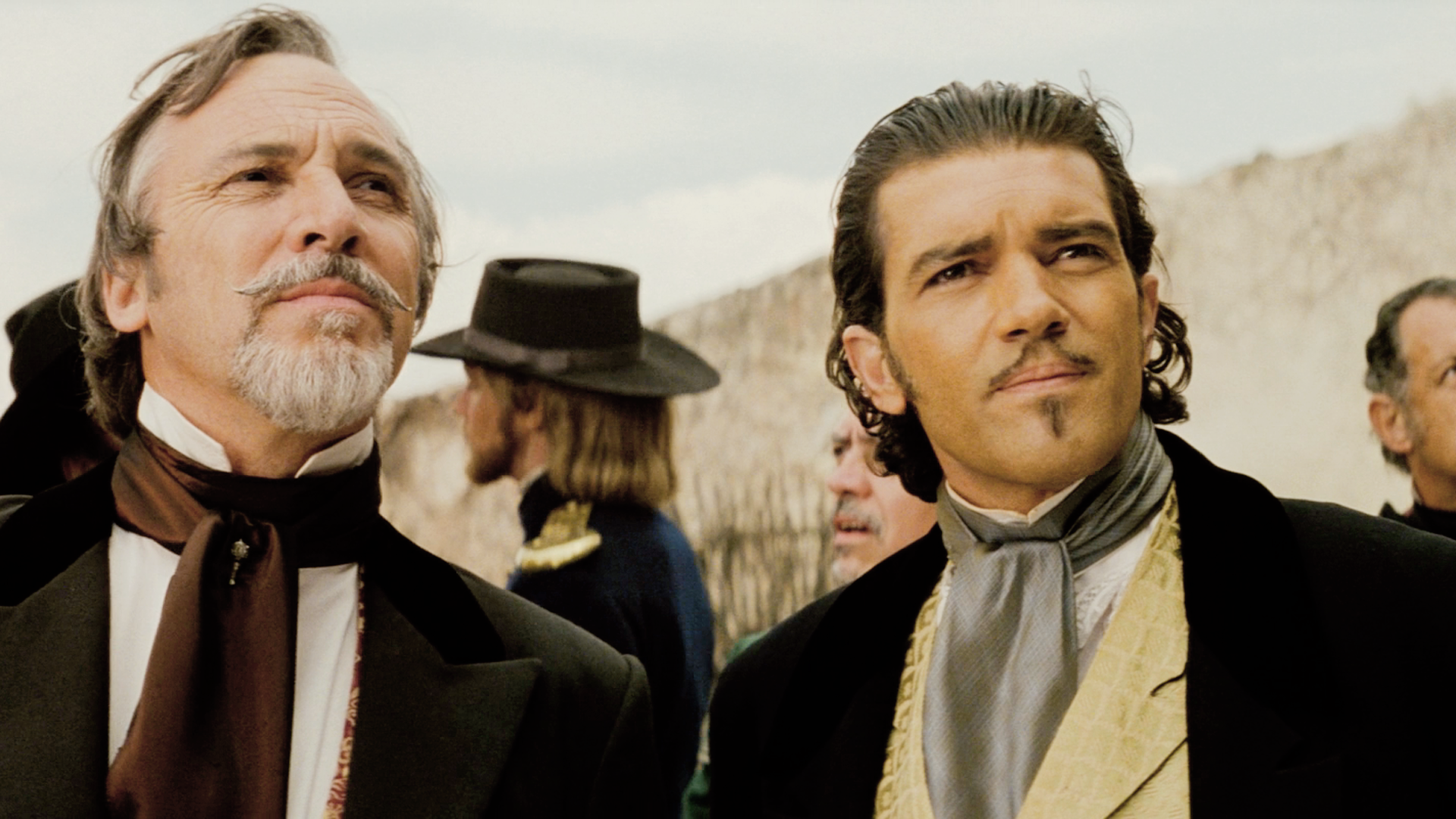 Qué ver hoy en televisión: La película de Banderas y Spielberg que sigue siendo un éxito casi 30 años después de su estreno