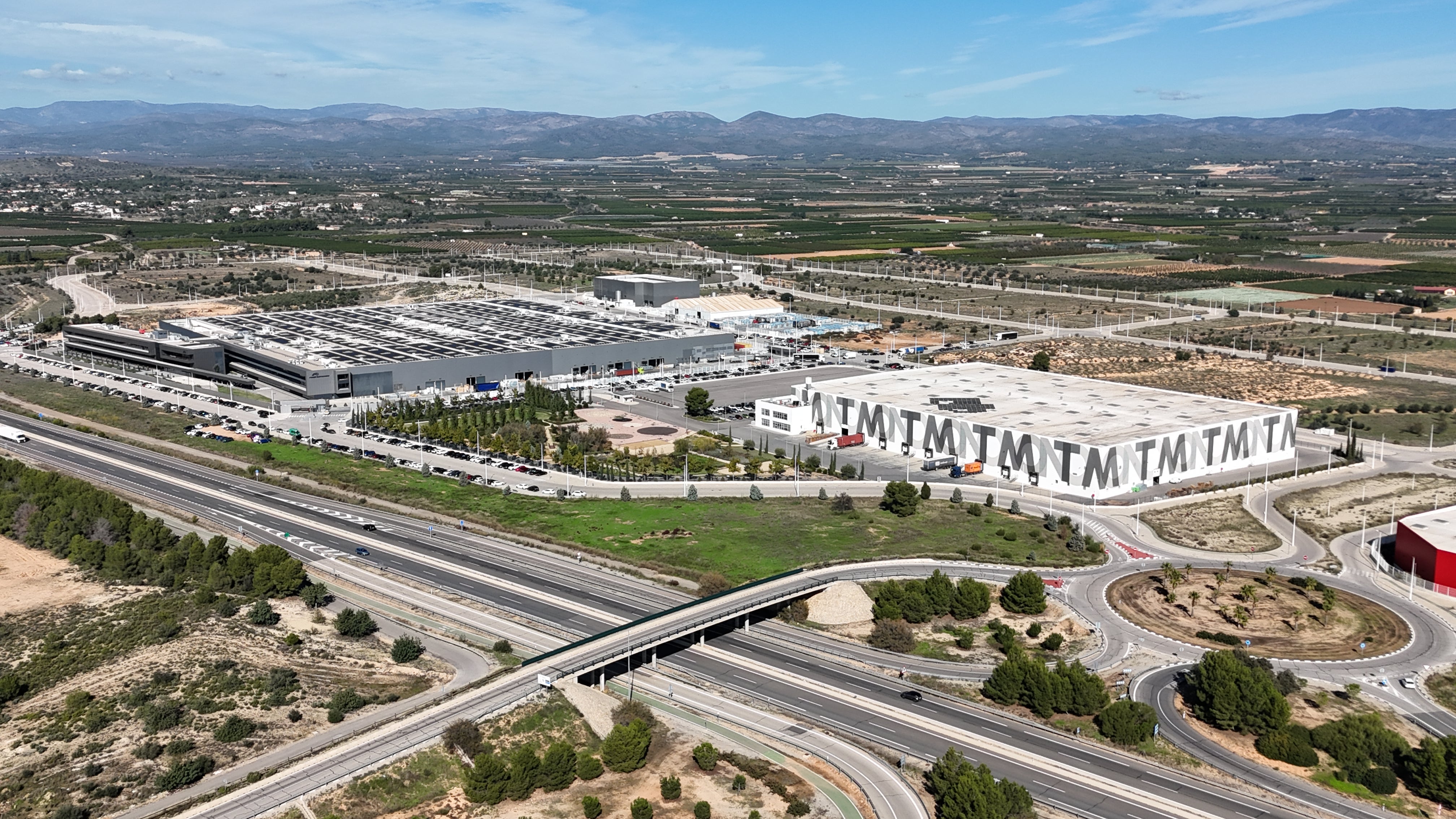 La ampliación de la factoría de Power Electronics en Llíria generará 600 nuevos empleos