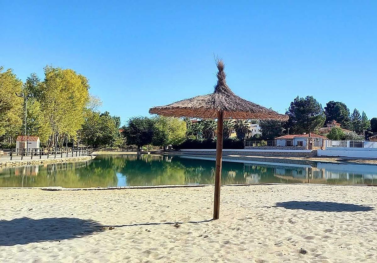 El secreto mejor guardado de Valencia: una singular playa sin mar pero con bandera azul