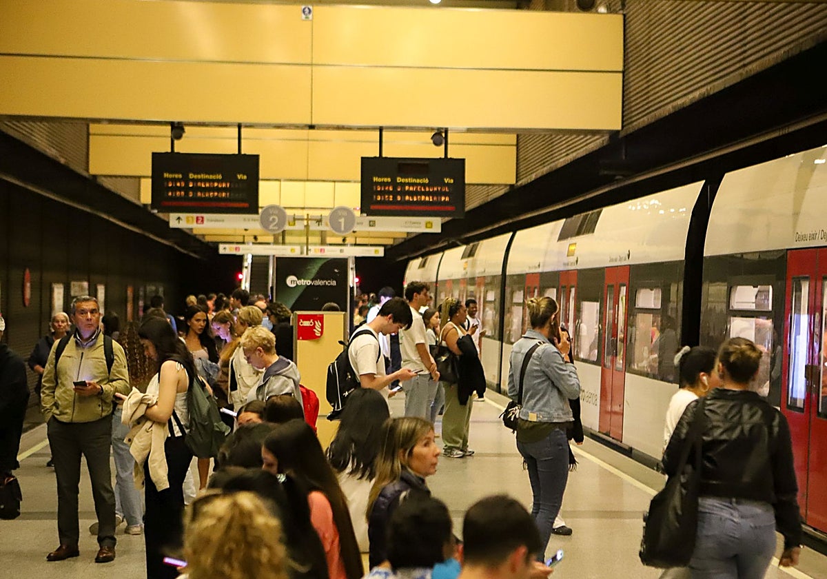 Los maquinistas del Metro de Valencia anuncian cinco días de huelga en junio