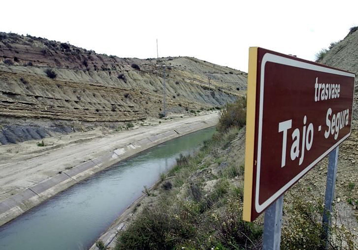 El Tajo ha enviado a Portugal en cuatro meses un 13% más del agua prevista para un año mientras se recorta el trasvase al Segura