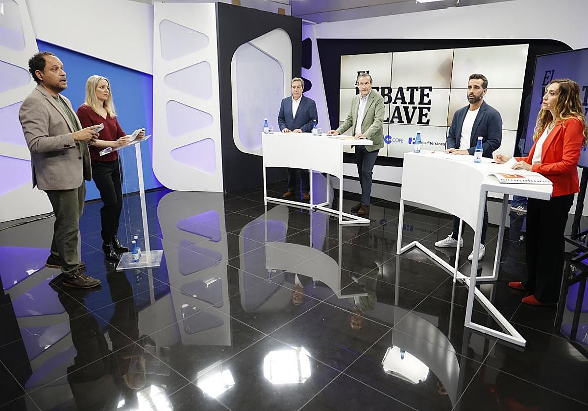 PP y Vox dejan patente su sintonía en la Comunitat frente a las críticas de la izquierda