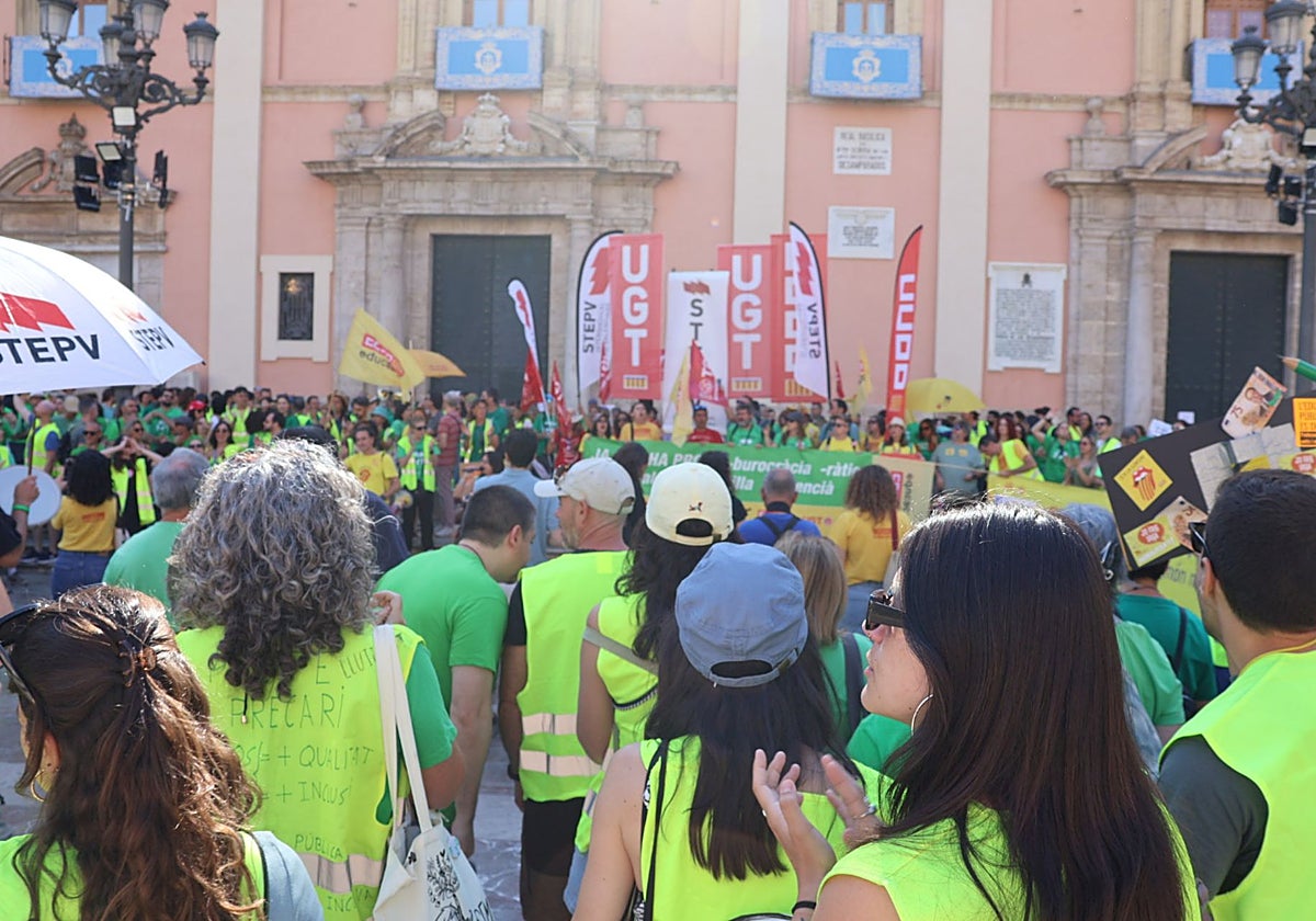 Las opciones que los sindicatos barajan para seguir la protesta: desde acciones intermitentes a cortes de carreteras