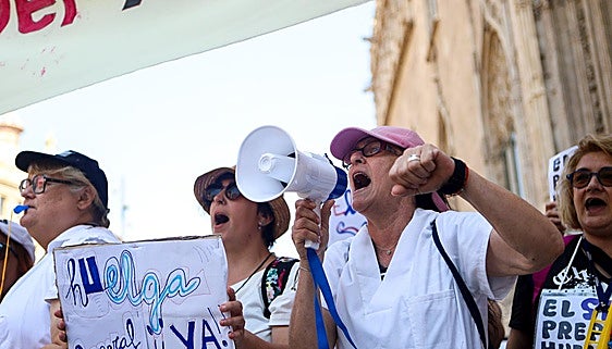 Las trabajadoras del SAD estallan contra la precariedad: «Si hace falta, iremos a la huelga estatal»