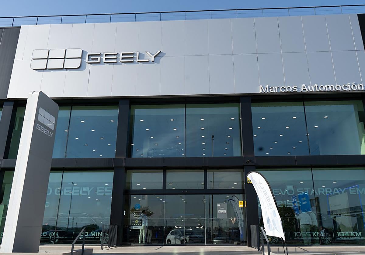 Geely Auto estrena en Valencia su nueva imagen corporativa e