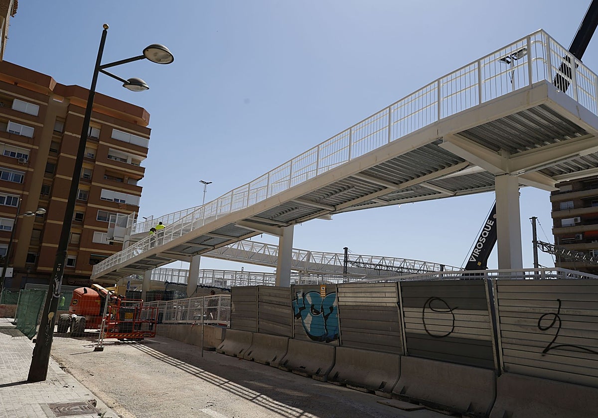 Los pros y contras de los vecinos sobre la nueva pasarela pa