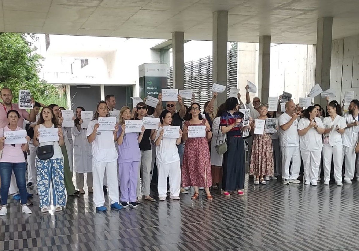 El personal laboral del Hospital de Dénia: «a igual trabajo,