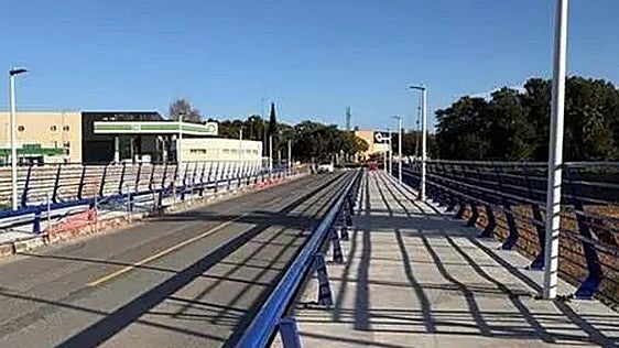 Picanya se queda once días sin el único puente abierto para el tráfico sobre el Poyo