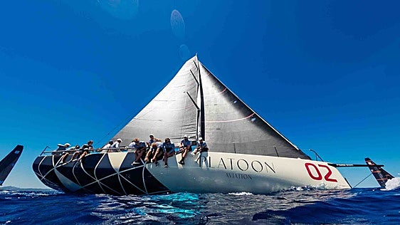 King Marine, el astillero de Alginet que construye los veleros de última tecnología