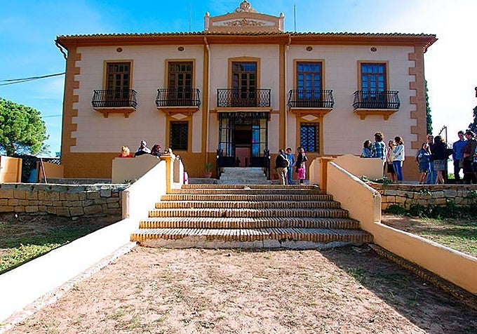 La bodega de estilo modernista.