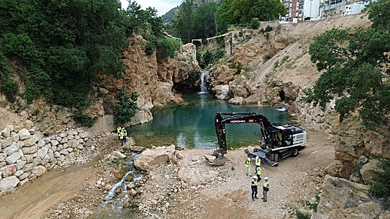 La reconstrucción del río Buñol refuerza la seguridad de sus parajes más singulares