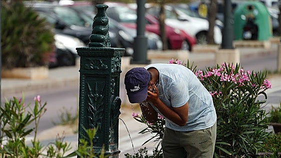 El calor roba 42 horas de sueño a los valencianos