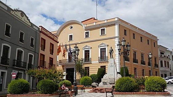 CCOO exige actuaciones urgentes al Ayuntamiento de Oliva para proteger a sus trabajadores de amenazas