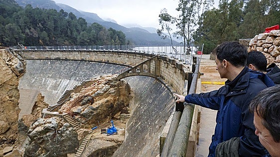 El refuerzo de la presa de Buseo se adjudica para que esté listo en un año