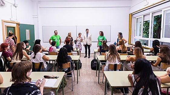 Gandia inicia el curso con 16.000 estudiantes y carencias en los centros educativos