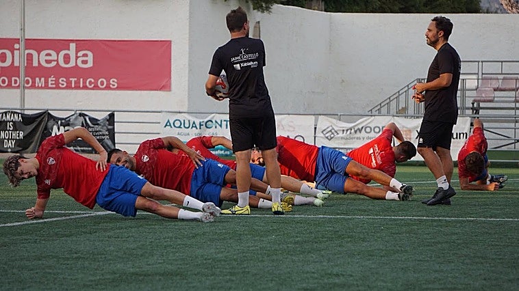 Jávea y Calpe buscan su primera alegría en la segunda jornada de la Lliga Comunitat