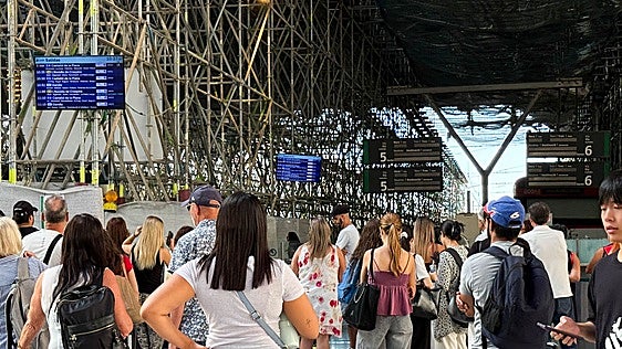 Catalá arremete contra Puente por el «caos» de las Cercanías de Valencia: «Es insostenible»