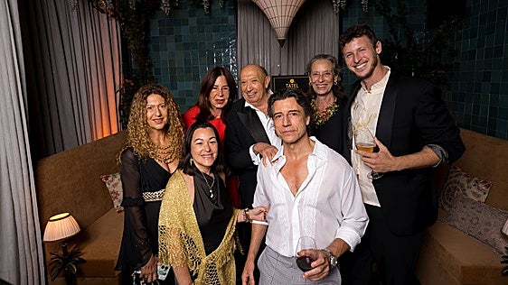 La fiesta de reapertura de un local de moda que quiere cambiar el tipo de cliente