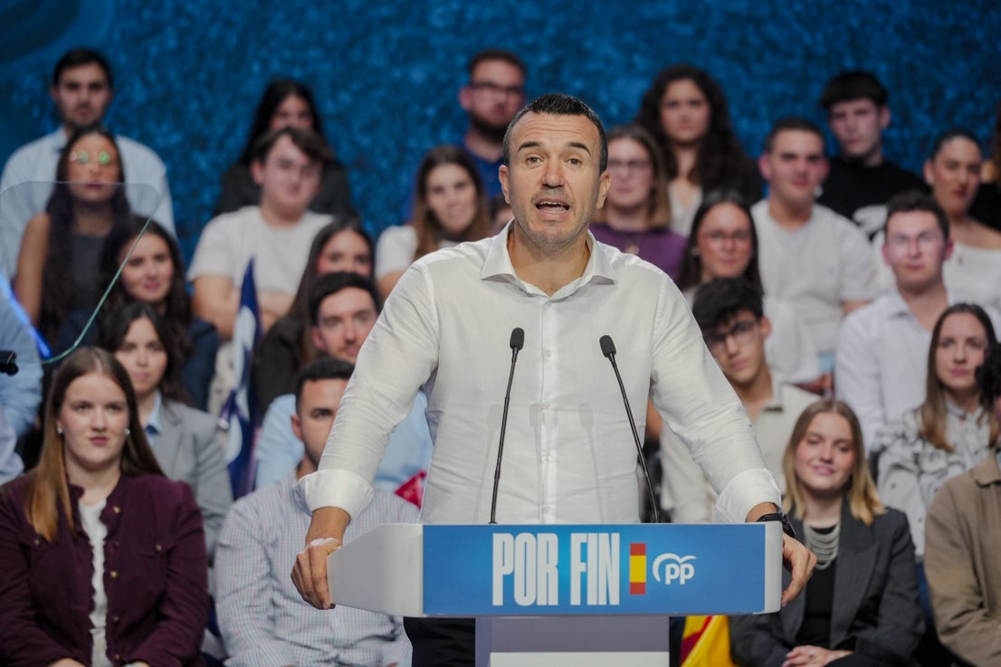 FOTOS | Feijóo arranca su precampaña en Valencia con el PPCV