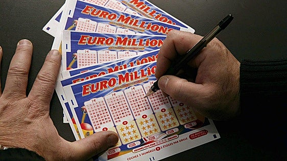 El Euromillones del viernes deja un nuevo millonario en un municipio de 8.000 habitantes y entrega dos premios de 109.518,60 euros