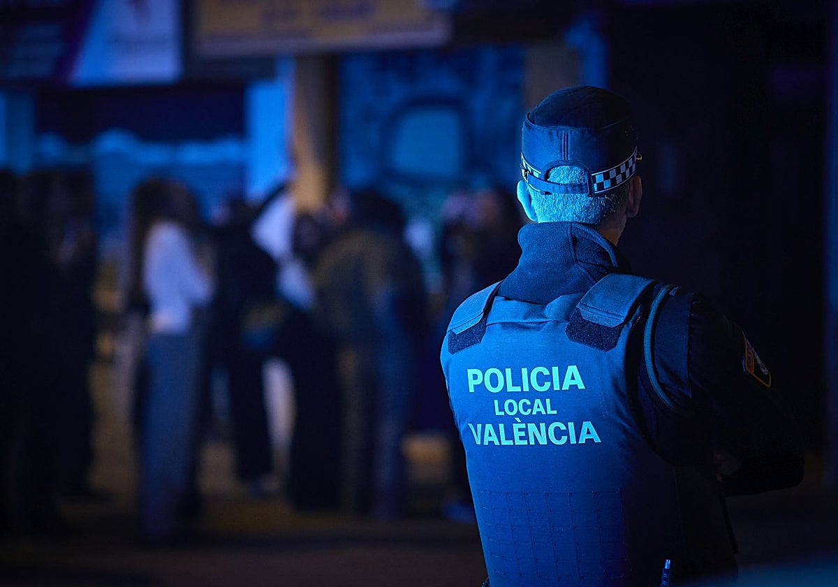 La Policía Local evita la agresión sexual a una mujer en Valencia