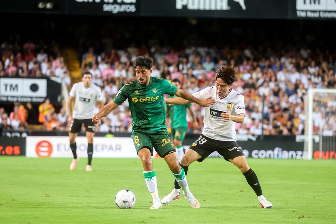 El Valencia - Betis, en imágenes