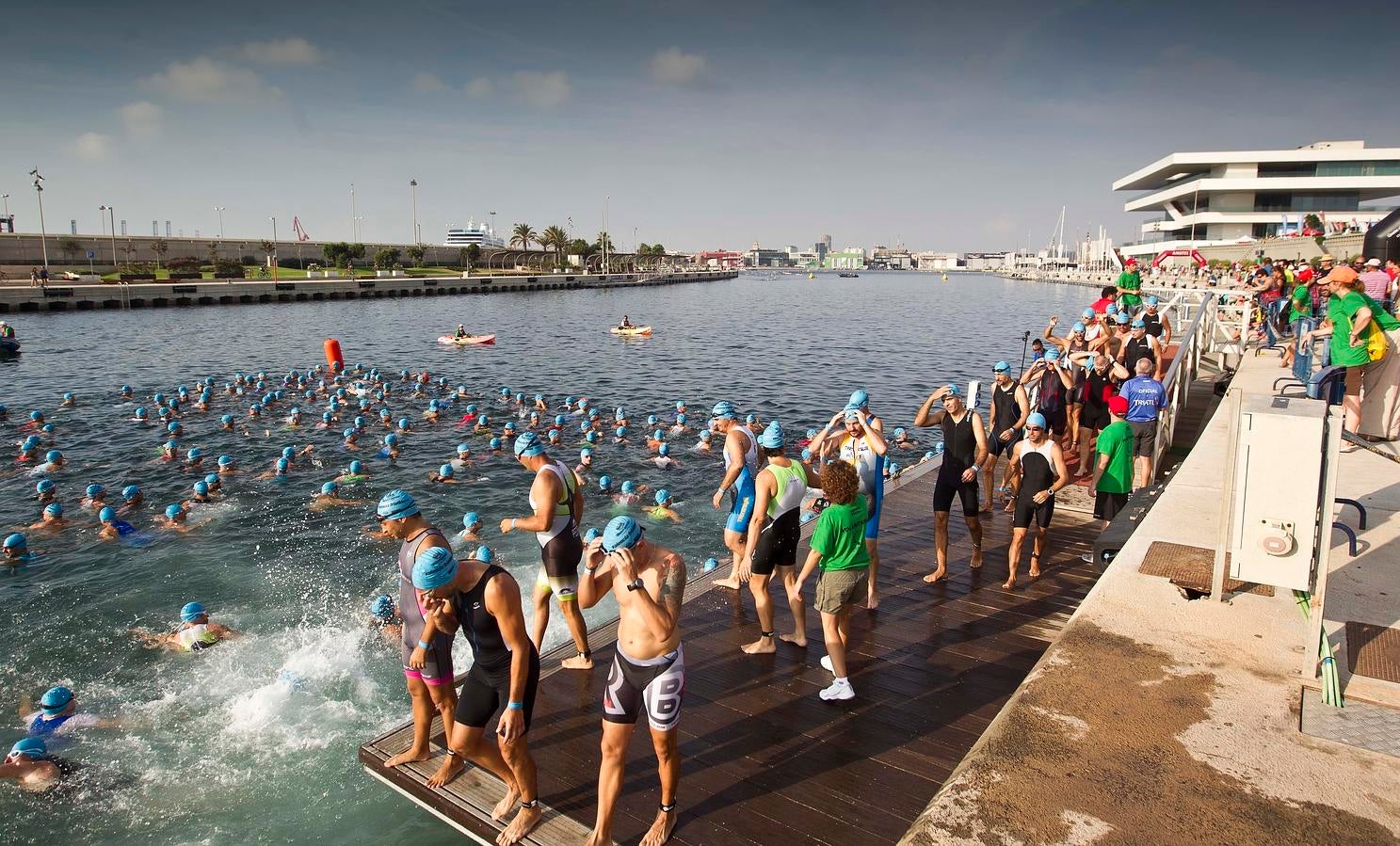 Quinta edición del triatlón &#039;Toro Loco&#039; Valencia