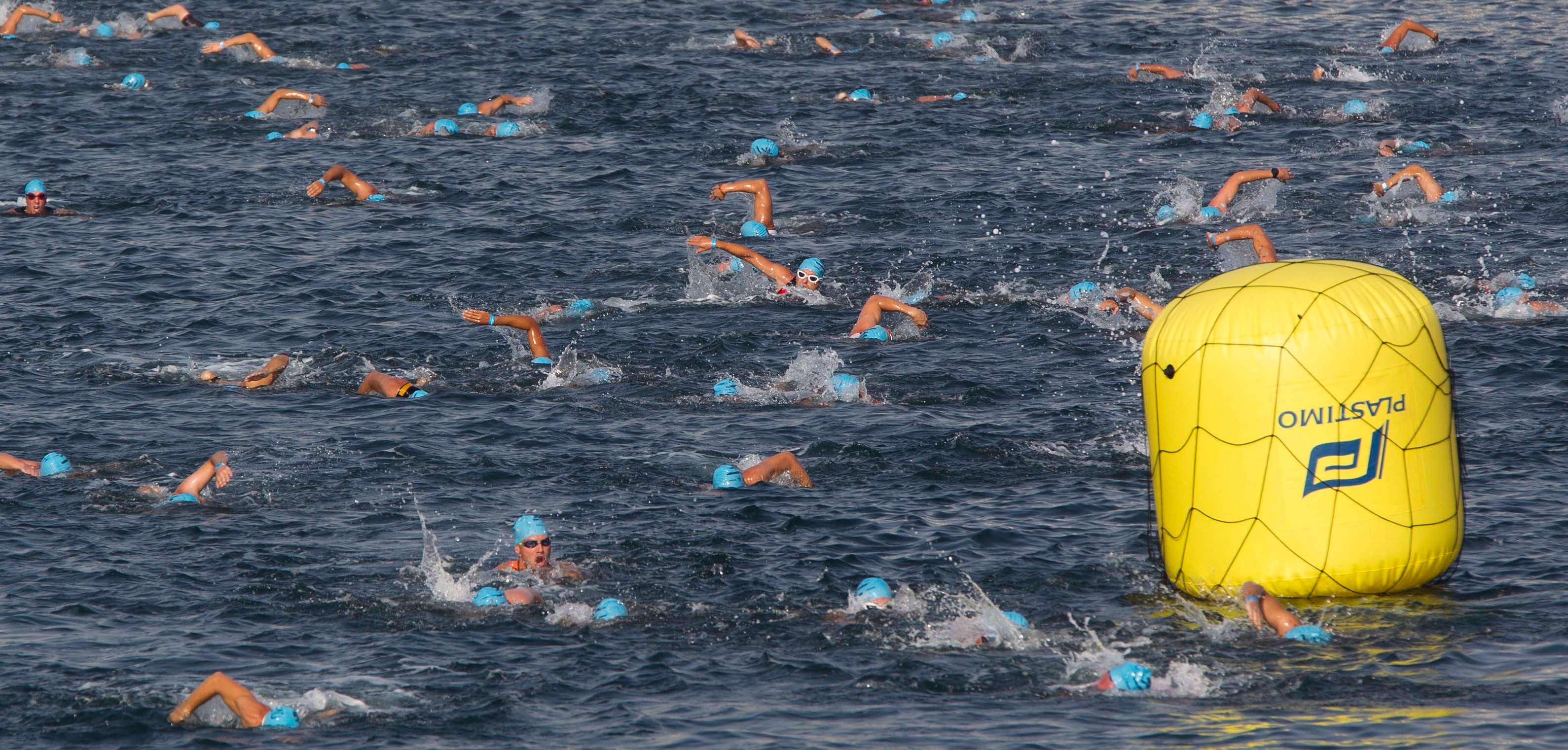 Quinta edición del triatlón &#039;Toro Loco&#039; Valencia