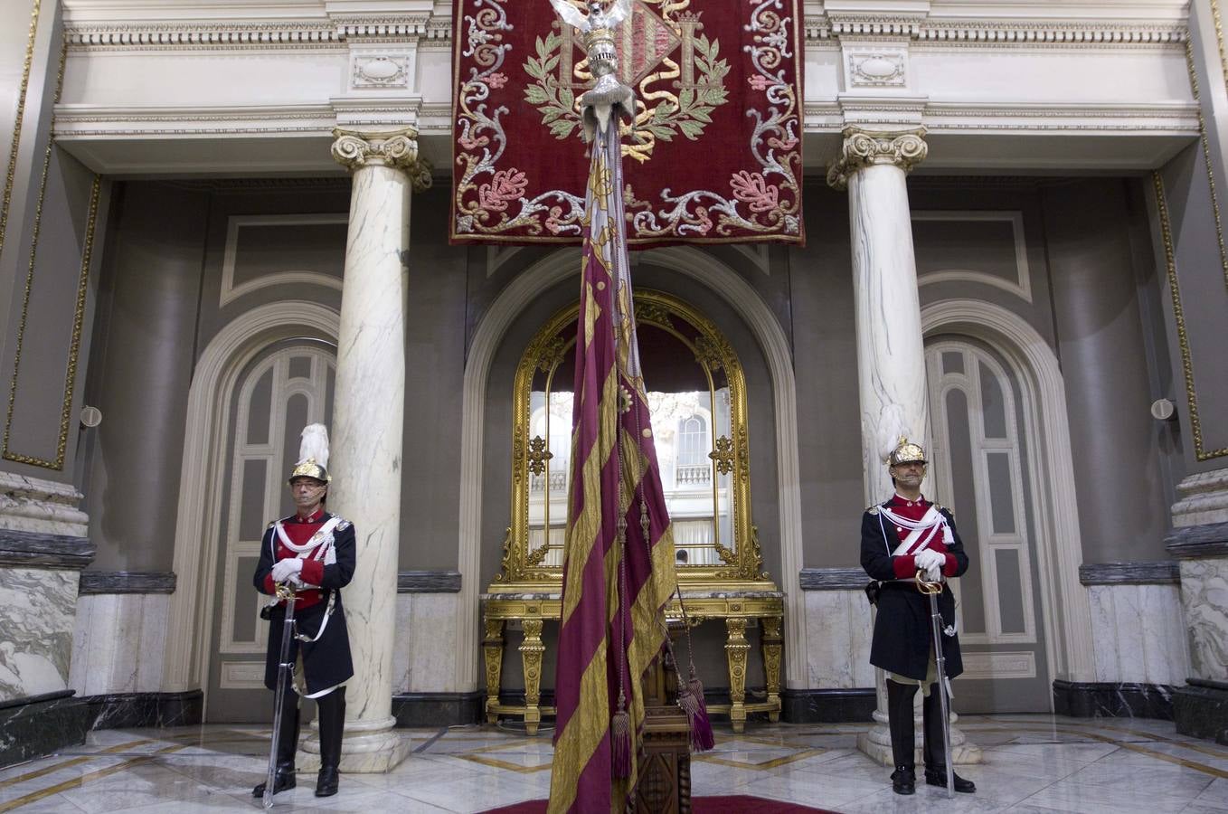 Valencia con su Senyera