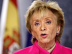La vicepresidenta primera del Gobierno, María Teresa Fernández de la Vega, en la rueda de prensa tras la reunión del Consejo de Ministros. /EFE