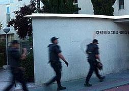Una decena de detenidos en el desalojo de un centro de salud