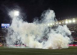 Un bote de humo obligó a parar el Villarreal-Celta. / Archivo