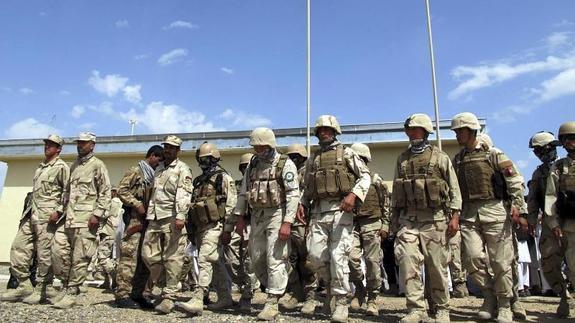 Soldados afganos, en el complejo de la Dirección Nacional de Seguridad, en Helmand. 