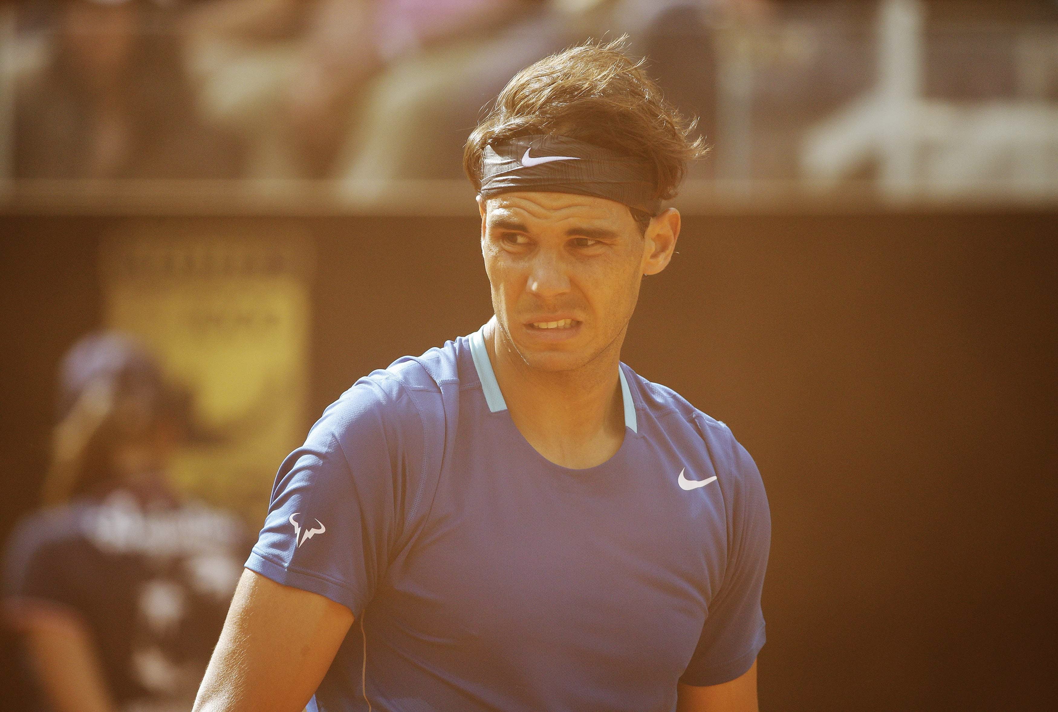 Nadal, atacado por el viento en el partido ante Youzhny. 