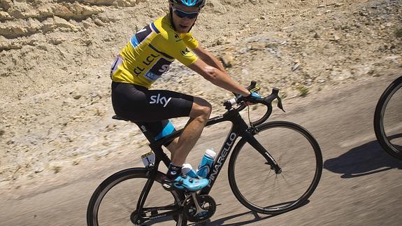 Froome, durante una etpa del Dauphiné. 