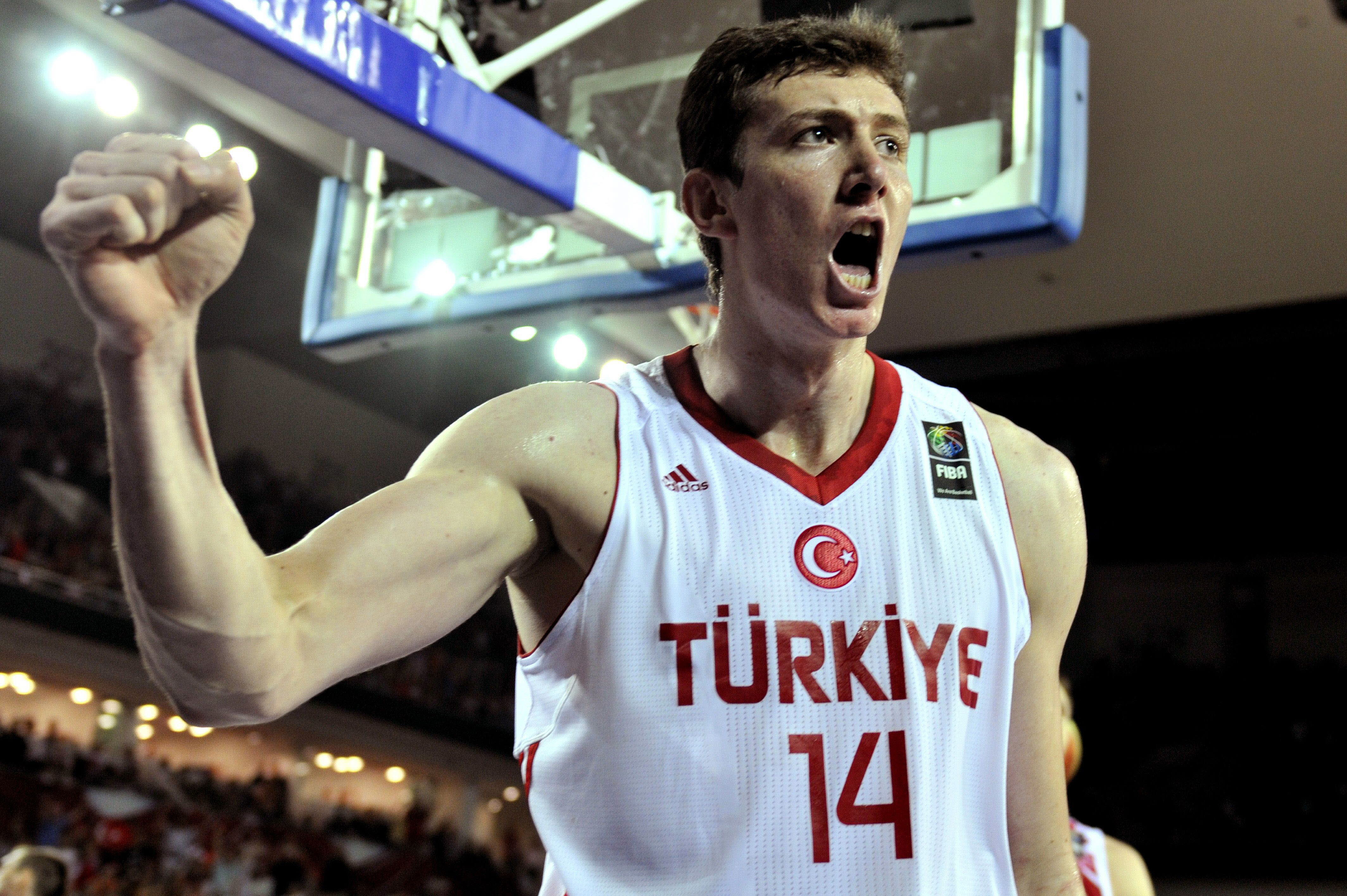 Omer Asik. 