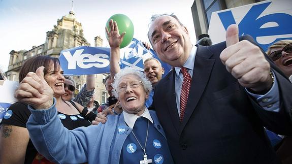 El ministro principal de Escocia, Alex Salmond, durante un acto de campaña para pedir el 'sí' en el referéndum. 