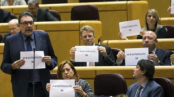 Los senadores de CiU se autoinculpan por el 9-N  